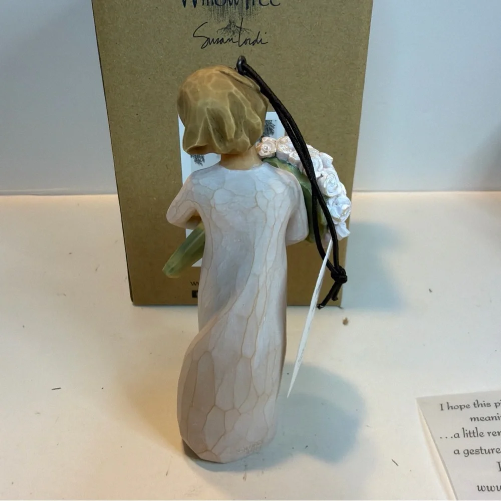 Willow Tree Angel Ornament 2019 An Abundant Year Of Memories Demdaco BRAND NEW